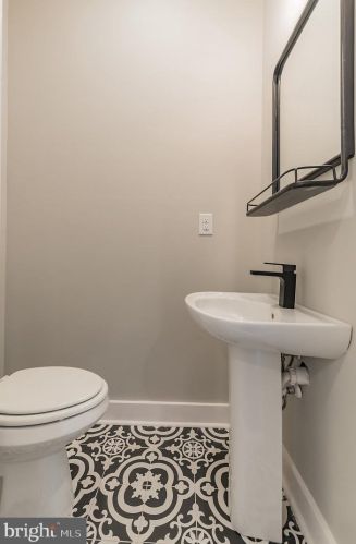 1508 Colorado St, Philadelphia PA 19145-2911 exterior