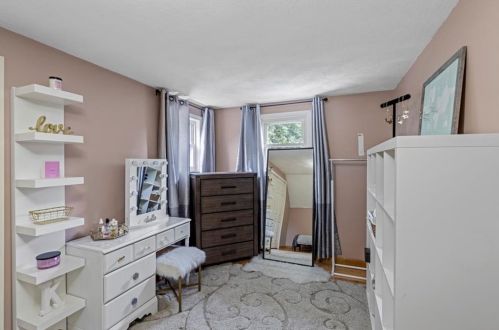 36 Mulberry Cir, Providence RI 02919-2534 exterior