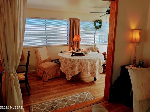 225 Mora Dr, Green Valley AZ 85614-4318 exterior