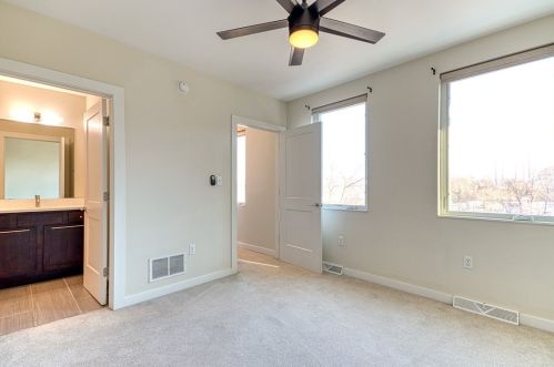 3206 Mary St, Pittsburgh PA  15203-2557 exterior