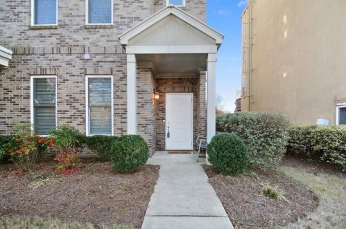 800 Liberty Commons Dr, Atlanta, GA 30314-3656