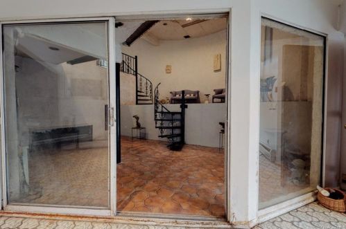 25 Sparrowbush Rd, Upper Saddle River NJ 07458-1420 exterior