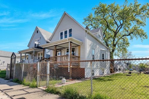 6749 Damen Ave, Chicago IL  60636-3204 exterior