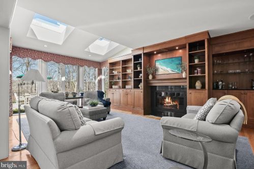 11820 Beekman Pl, Rockville MD 20854-2177 exterior