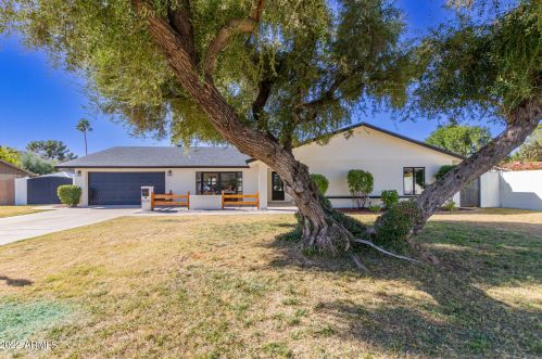 8220 1st Ave, Phoenix, AZ 85021-5501