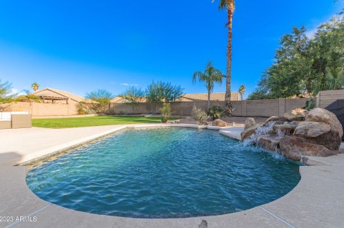 3291 Del Rio St, Chandler AZ  85226-2305 exterior