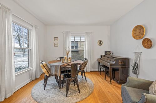 3751 85th St, Milwaukee WI  53222-2823 exterior