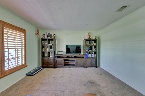 140 Selva Ct, Fort Pierce FL 34983-2020 exterior