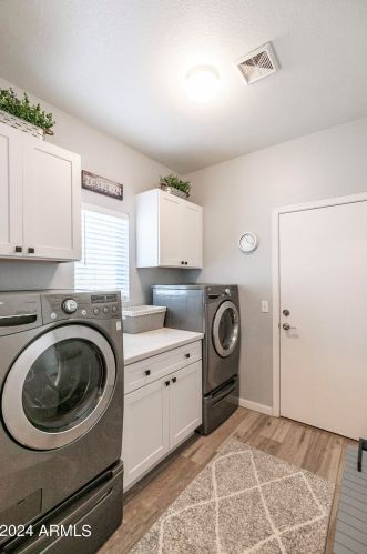 2591 Indian Wl Pl, Chandler AZ 85249-4168 exterior