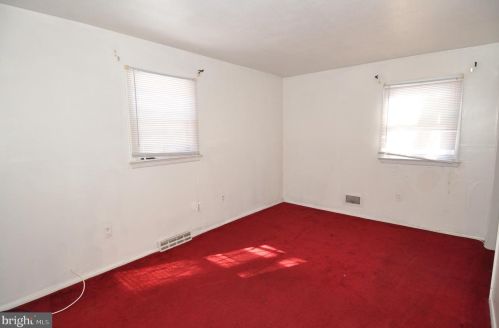 1169 Lower Fry Rd, Trenton NJ 08618-1828 exterior