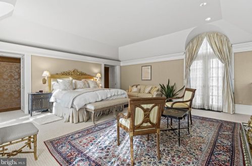 3005 45th St, Washington DC 20016-3528 exterior