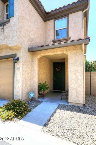 4729 Betty Elyse Ln, Phoenix AZ  85032-3334 exterior