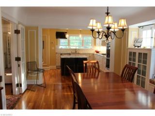 14505 Lake Ave, Cleveland OH  44107-1327 exterior