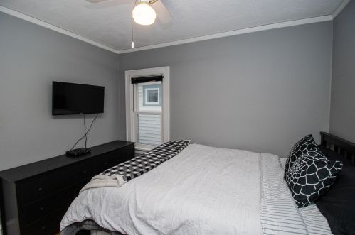 2040 70, Milwaukee WI 53223-2151 exterior