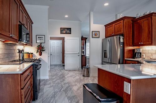 110 18 St, Huntsville TX 77340-4370 exterior