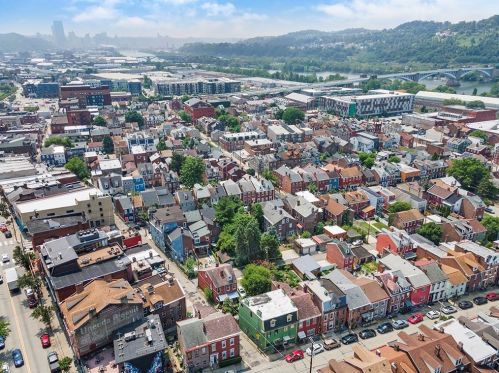 186 45 St, Pittsburgh PA 15201-3056 exterior