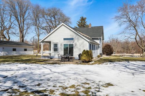 721 Albion Rd, Edgerton WI 53534-9536 exterior