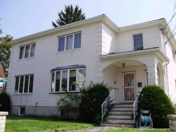 76 Adams St, Newton, MA 02458-1127