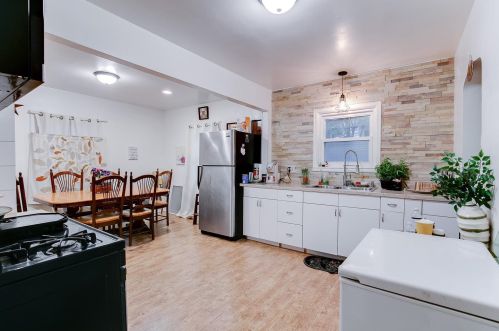 845 Cook Ave, Saint Paul MN 55106-3216 exterior