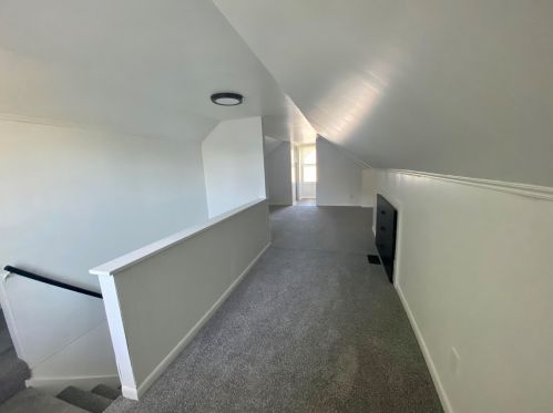 1022 Den Hertog St, Wyoming MI 49509-2822 exterior