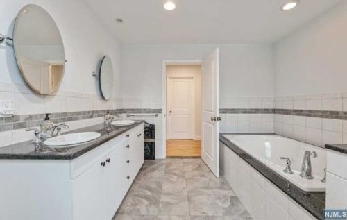 357 Prospect St, Nutley NJ 07110-3127 exterior