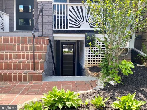 1336 Quincy St, Washington, DC 20017-2614