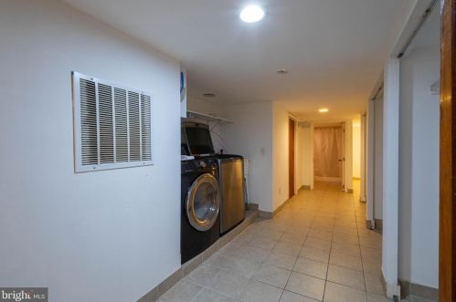 2109 16 St, Philadelphia PA 19121-1639 exterior