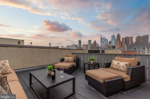 1436 Bainbridge St, Philadelphia PA 19146-1807 exterior