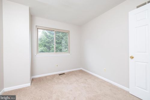 11 Liborio Ln, New Castle DE 19720-4653 exterior