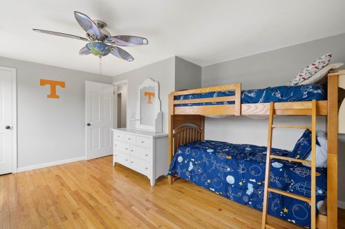 2360 Hidden Timber Dr, Pittsburgh PA 15241-3310 exterior