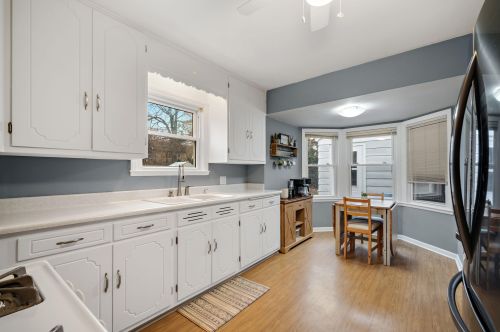 3259 Knl Blvd, Milwaukee WI 53222-3362 exterior