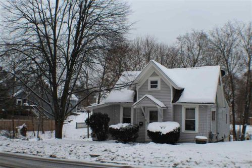 9 Noyes St, Concord, NH 03301-2321