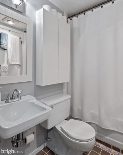 540 Gln Ct, Glen Burnie MD 21061-4733 exterior