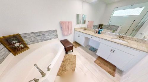 898 Curtis St, Fort Pierce FL 34983-1935 exterior