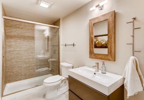 252 Grantley Ave, Elmhurst IL 60126-2237 exterior