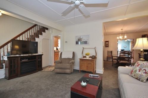 152 Cottage St, Middletown NY 10940-3705 exterior