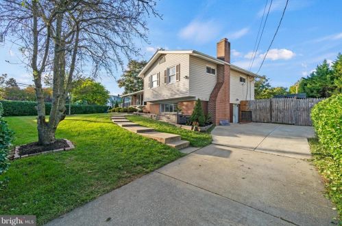 13600 Grenoble Dr, Rockville, MD 20853-2837