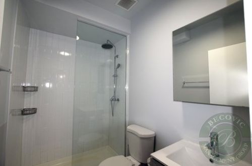 4875 Magnolia Ave, Chicago IL 60640-4756 exterior