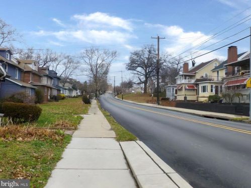 1304 Main St, Darby PA 19023-2619 exterior