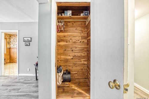 20 20 St, Huntington Station NY exterior