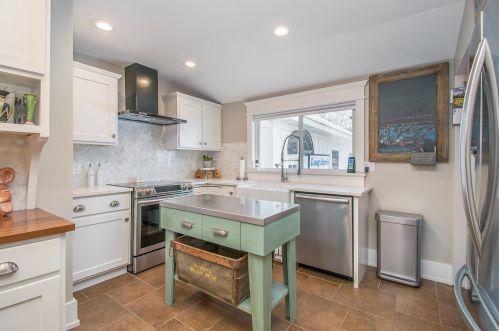 318 Academy St, Allegan MI 49010-1455 exterior