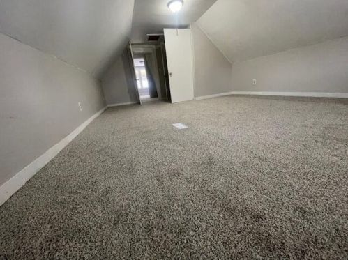 2837 16th St, Milwaukee, WI 53206-2127