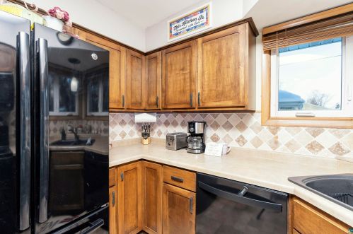 214 Morgan St, Duluth MN 55811-2014 exterior