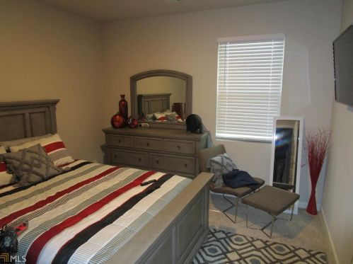 3736 Pebble St, Lithonia GA exterior