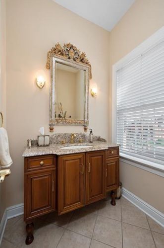 626 Grandview Ave, Pittsburgh PA 15211-1442 exterior