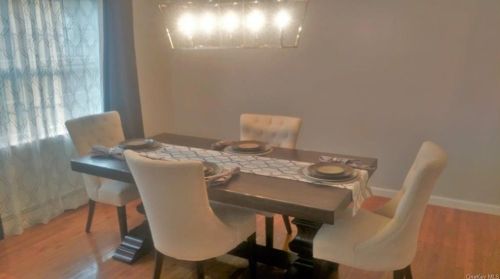 26 Autumn Dr, Poughkeepsie, NY 12603-5616