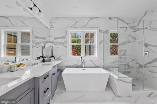 5805 Beech Ave, Bethesda MD  20817-3407 exterior