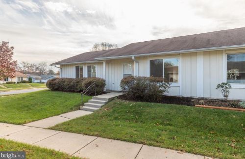 16 Finsbury Park Ct, Silver Spring, MD 20906-1411