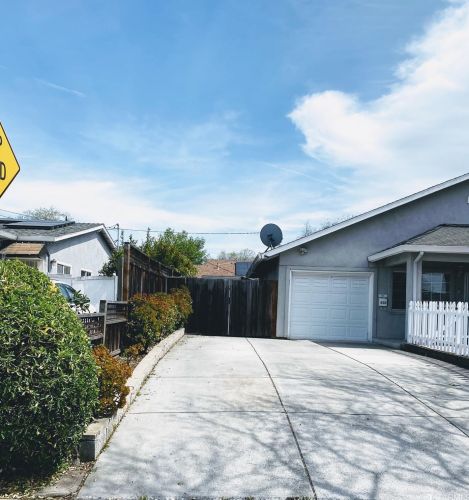 430 Monmouth Dr, Milpitas CA 95035-5927 exterior