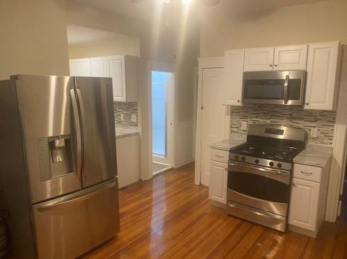 247 Woonasquatucket Ave, Providence RI 02911-2726 exterior